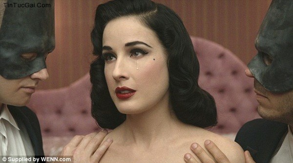 Ca sĩ Dita Von Teese