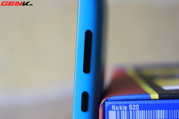 Đập hộp Nokia Lumia 520 chính hãng tại Việt Nam 14