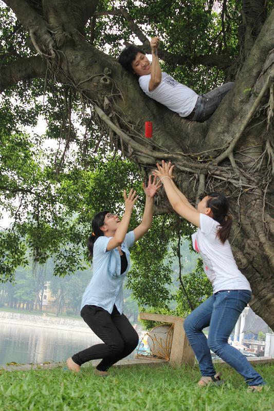 " Người dũng cảm nhất " và " Chào cô. Bố em "