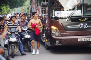 vu xuan tien noi tieng tren to bao nuoc anh 8