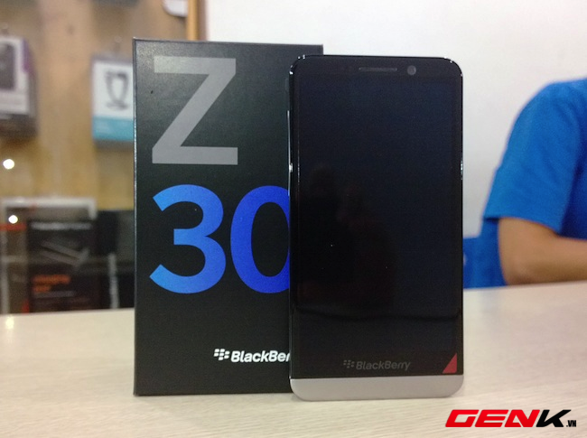 dap hop dien thoai blackberry z30 sieu khung hinh 2