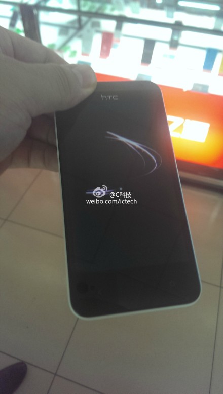 dien thoai htc zaza mini tre trung  gia cuc re hinh 1