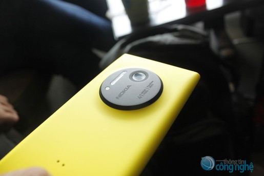 dien thoai nokia lumia 1020 mau vang xach tay ve viet nam hinh 3