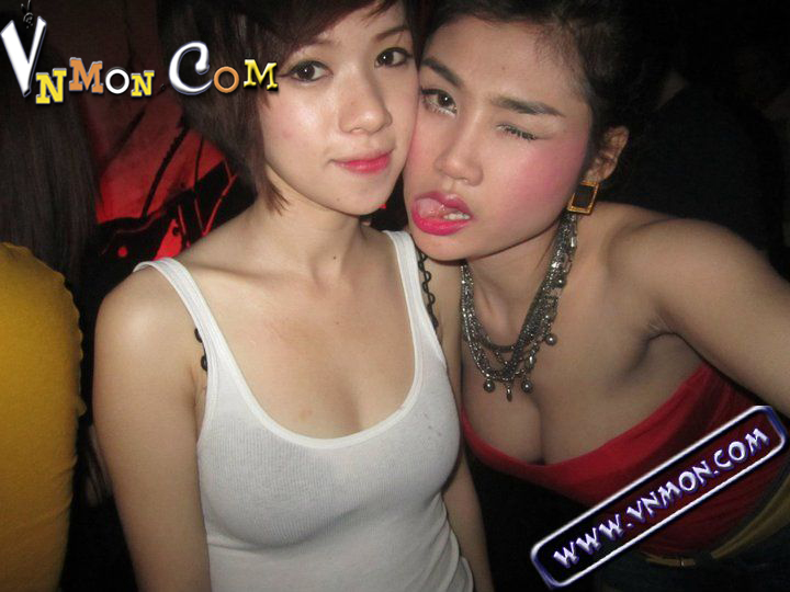 dai gia viet bat hai em nu sinh lam tinh tap the cuc soc hinh 2